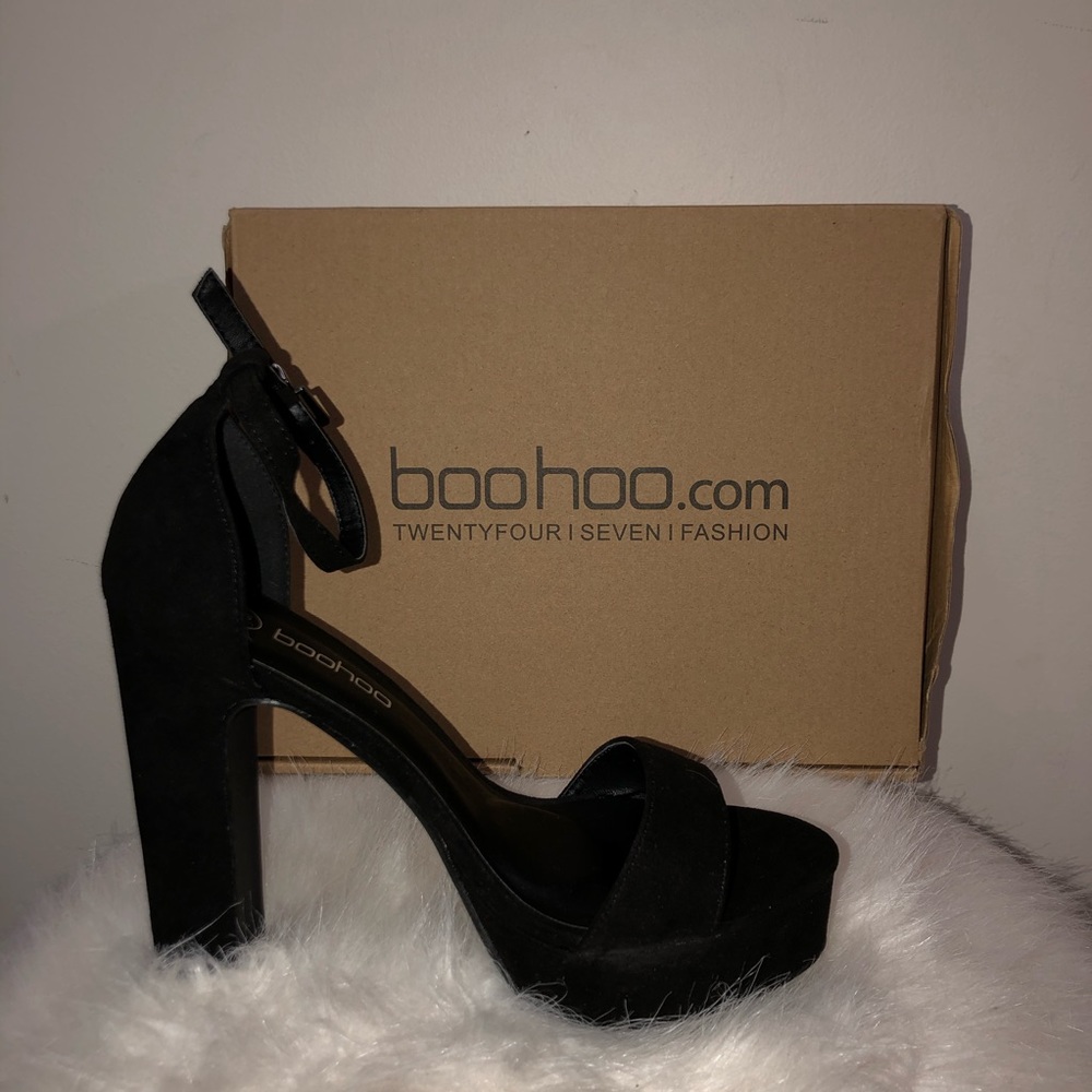 COPY - Boohoo wide fit platform heels
